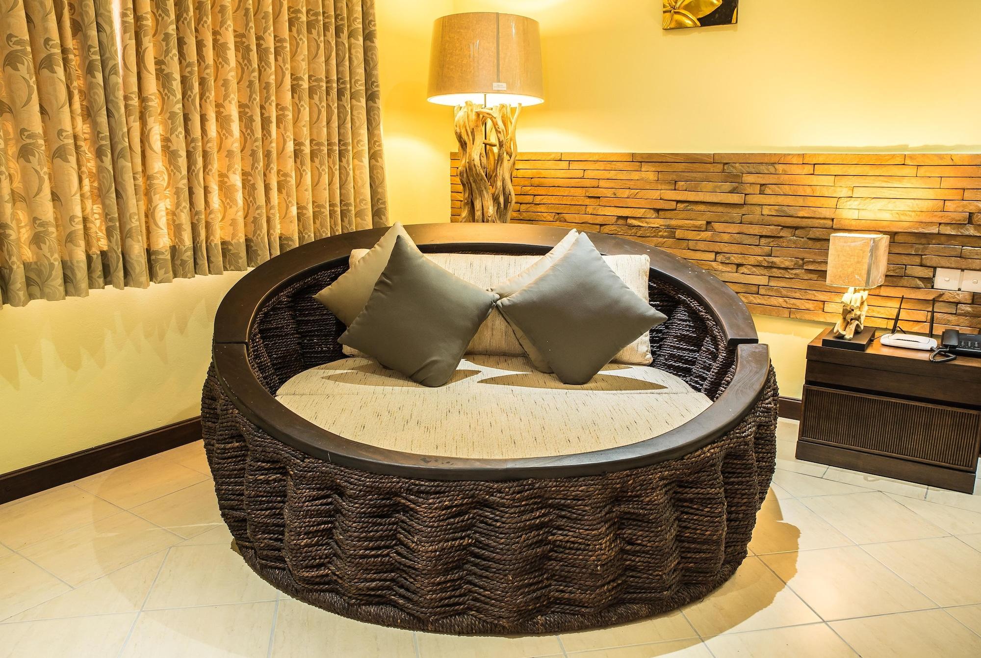 Oasis Hotel Restaurant & Spa Гранд-Анс Экстерьер фото