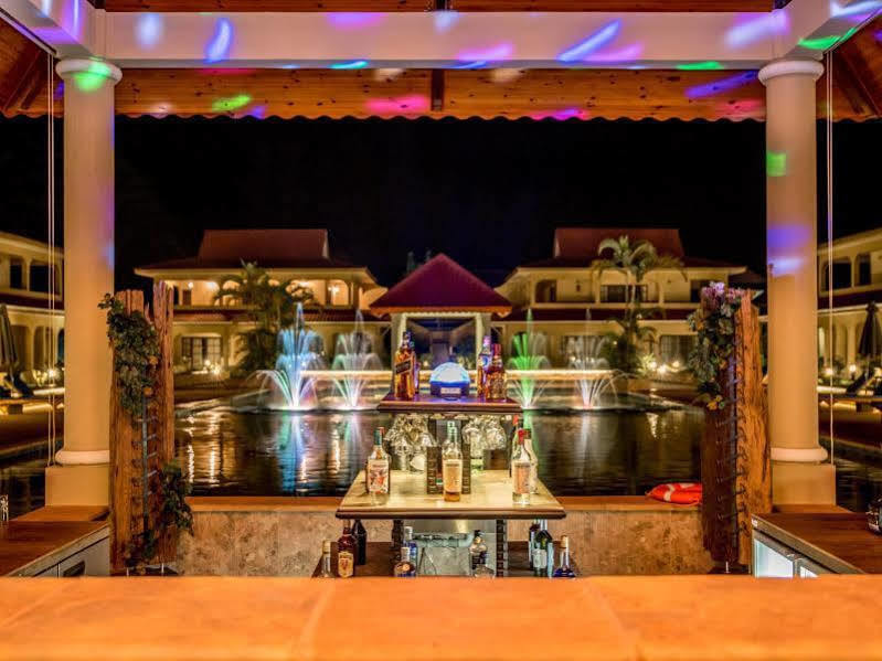 Oasis Hotel Restaurant & Spa Гранд-Анс Экстерьер фото