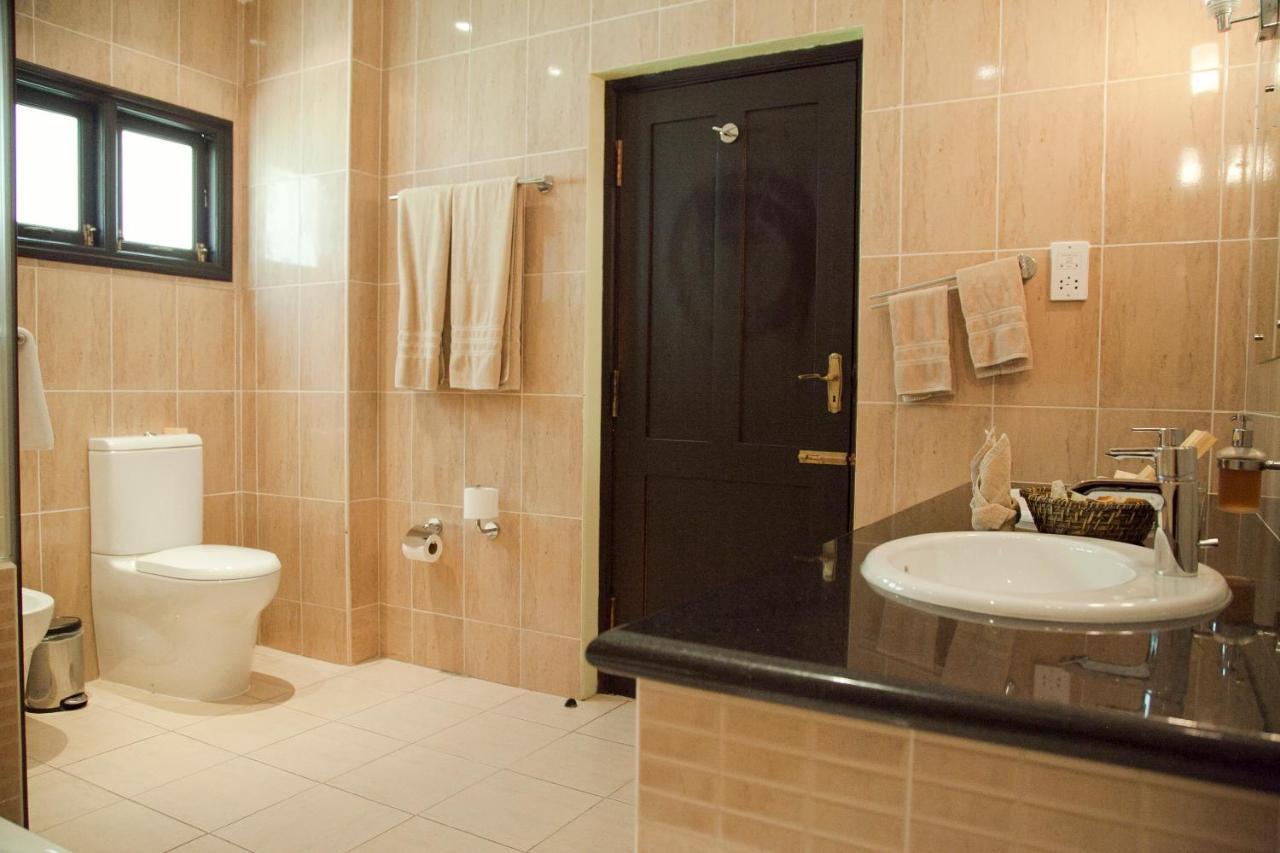 Oasis Hotel Restaurant & Spa Гранд-Анс Экстерьер фото